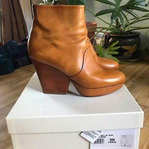 Maison Margiela Brown Leather Ankle Boots size EU 39.5/US 7